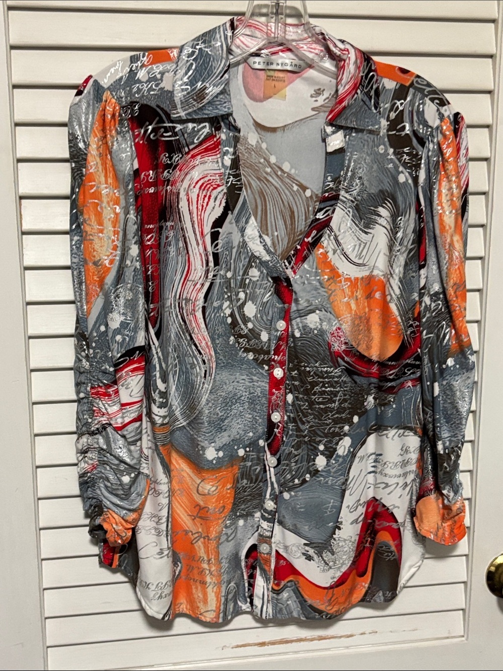 Peter Nygard Abstract Print Button-Up Blouse in Gray, Orange & Red